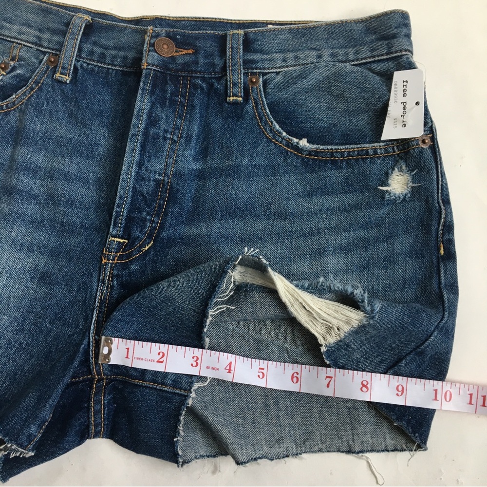 Free People Sophia Mid Rise Distressed Buttonfly Cut Off Denim Jean Shorts 31 - Picture 13 of 15